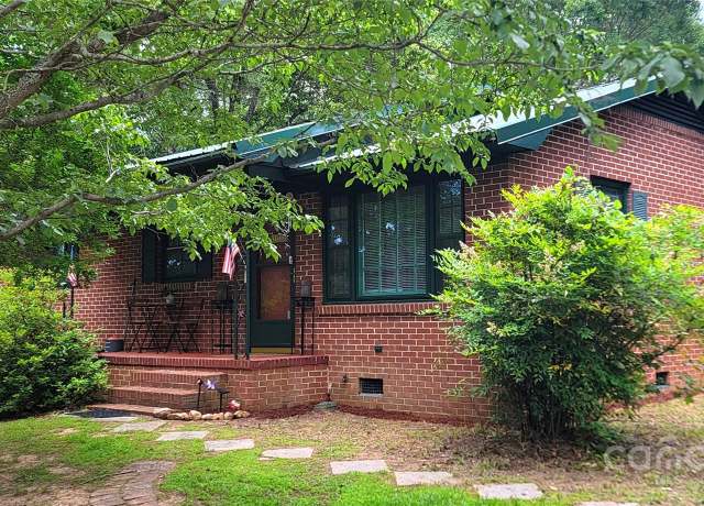 Property at 3702 Jonesville Lockhart Hwy, Union, SC 29739, 3 beds, 1.5 baths