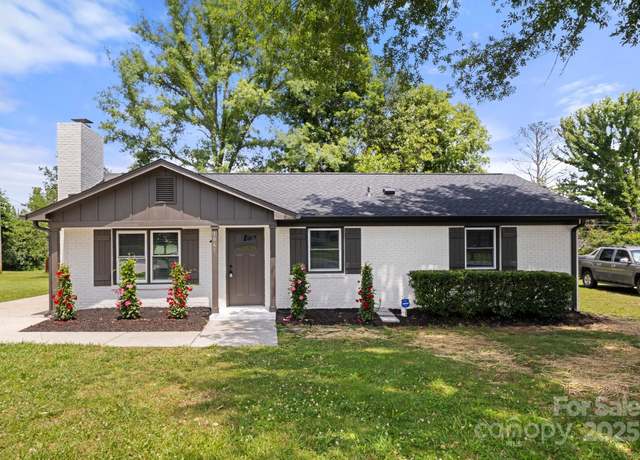 Property at 1067 Winchester Dr, Rock Hill, SC 29730, 4 beds, 1.5 baths