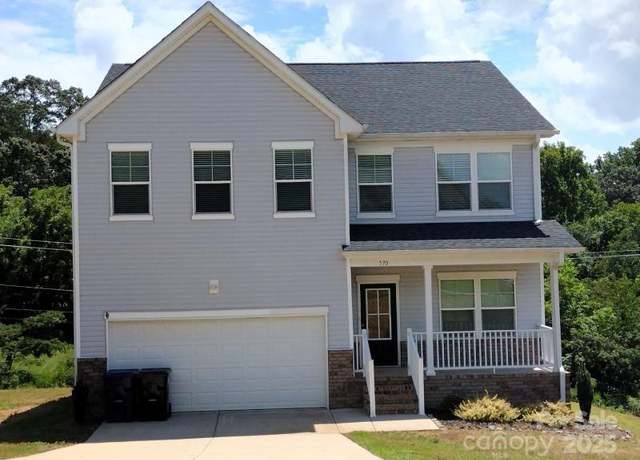 Property at 570 30th Avenue Cir NE, Hickory, NC 28601, 5 beds, 2.5 baths