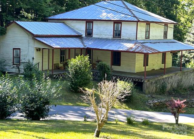 Property at 664 Woodfin Rd, Sylva, NC 28779, 2 beds, 1 bath