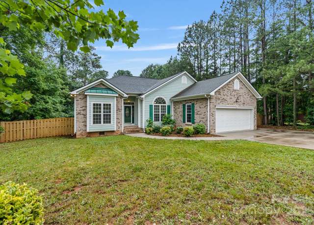 Property at 105 Stumpy Creek Rd, Mooresville, NC 28117, 3 beds, 2 baths