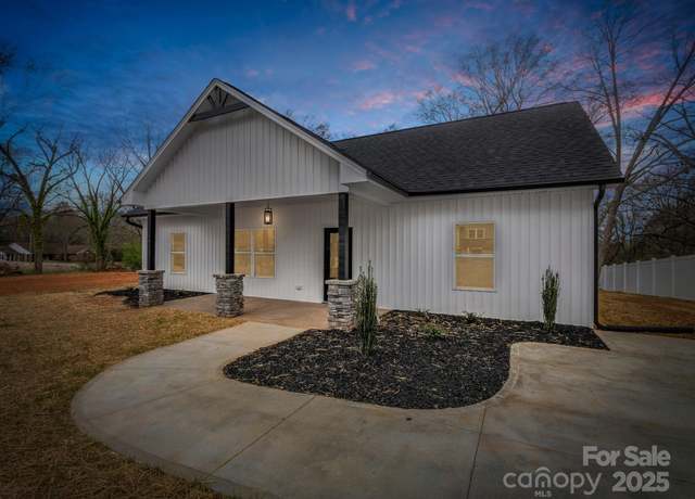 Property at 1313 Gidney St, Shelby, NC 28150, 3 beds, 2 baths