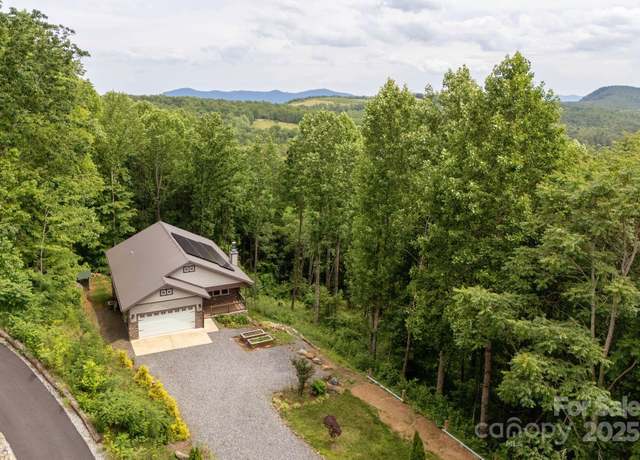 Property at 264 W Splitrail Dr, Hendersonville, NC 28792, 3 beds, 2 baths