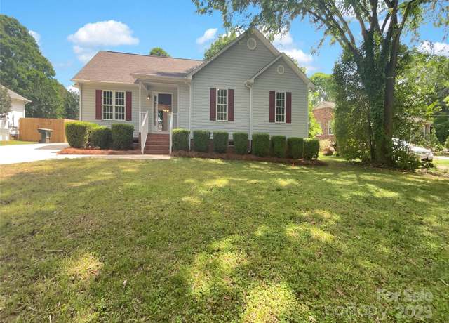 Property at 211 Sherwood Cir, Rock Hill, SC 29730, 3 beds, 2 baths
