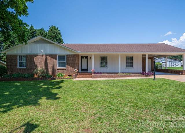 Property at 1613 Spangler Dr, Shelby, NC 28150, 4 beds, 3 baths