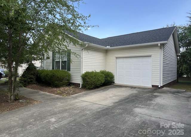 Property at 1015 Piney Church Rd, Concord, NC 28025, 3 beds, 2 baths
