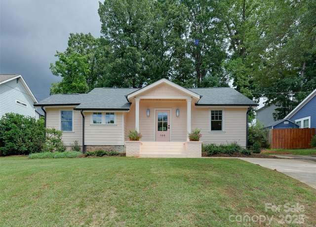 Property at 508 Seldon Dr, Charlotte, NC 28216, 3 beds, 2 baths