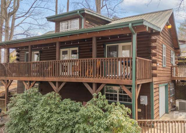 Property at 314 Cedarwood Dr, Waynesville, NC 28785, 2 beds, 3 baths