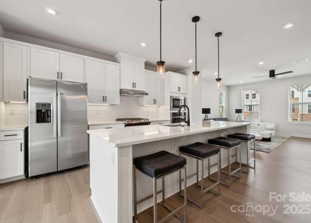 Property at 9823 Oaklawn Blvd NW, Huntersville, NC 28078, 4 beds, 2.5 baths