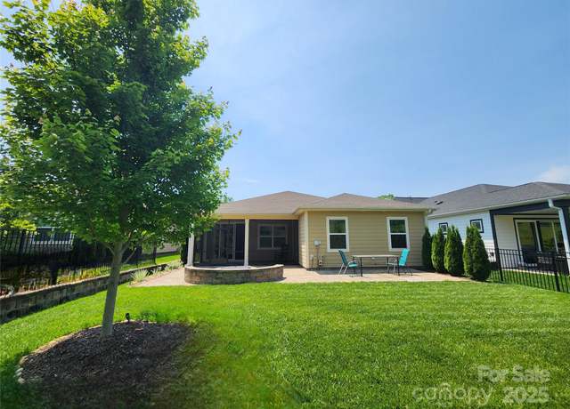 Property at 5003 Looking Glass Trl, Denver, NC 28037, 3 beds, 2 baths