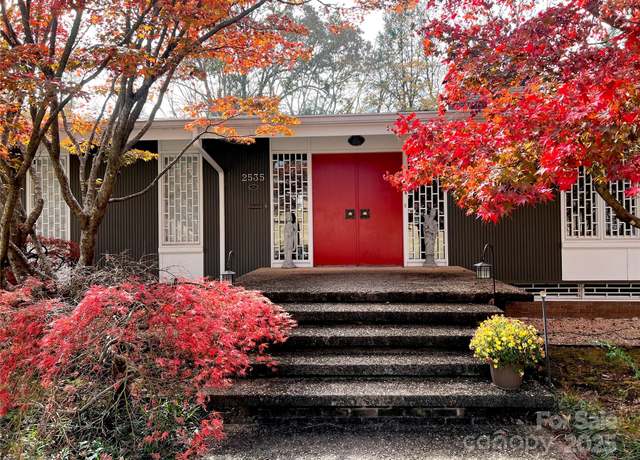 Property at 2535 Fairfax Dr, Gastonia, NC 28054, 4 beds, 3 baths