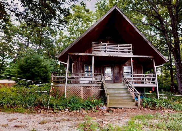 Property at 200 Osborn Knob Rd, Marion, NC 28752, 3 beds, 2 baths
