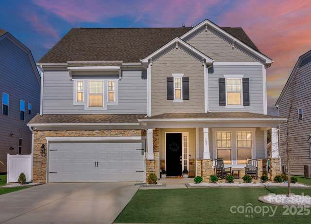 Property at 187 Tetcott St, Mooresville, NC 28115, 5 beds, 4 baths