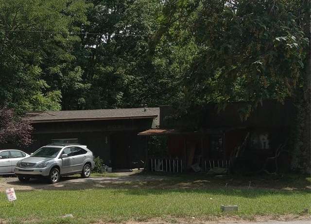 Property at 8565 Sylva Rd, Franklin, NC 28734, 2 beds, 3 baths