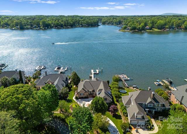 Property at 3507 Governors Island Dr, Denver, NC 28037, 4 beds, 3.5 baths