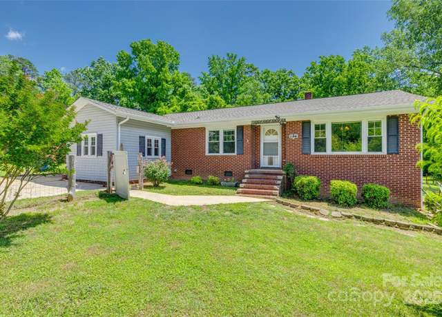 Property at 286 Southside Rd, Rock Hill, SC 29730, 3 beds, 2 baths