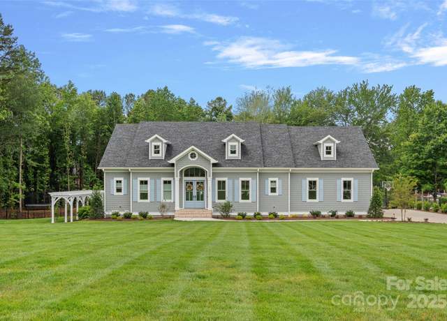 Property at 111 Kent Ct, Mooresville, NC 28117, 5 beds, 5 baths