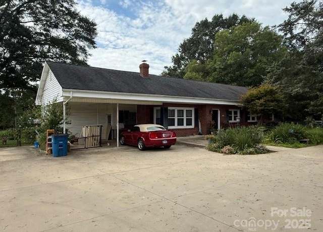 Property at 909 Oak Grove Rd, Kings Mountain, NC 28086, 3 beds, 2 baths