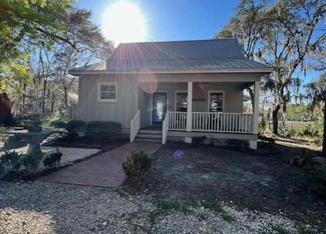 Property at 54 Broad River Rd, Ridgeland, SC 29936, 2 beds, 2 baths