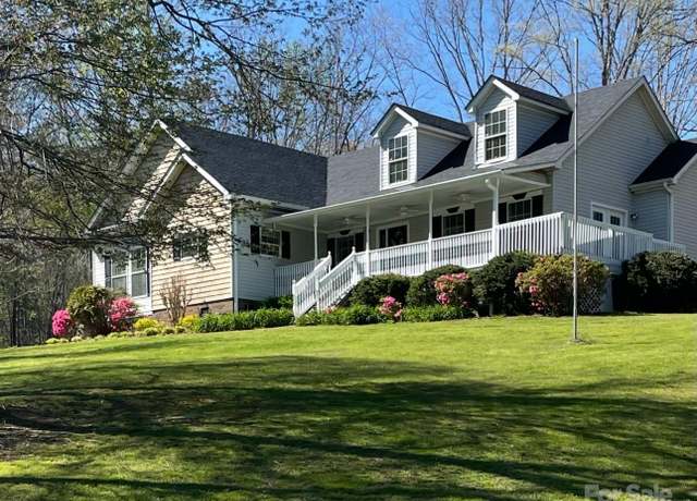 Property at 350 French Mountain Dr, Marion, NC 28752, 3 beds, 2 baths