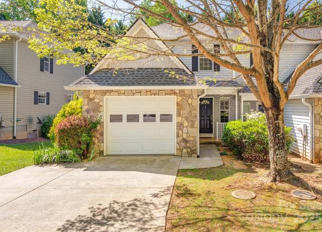 Property at 9 Willoughby Run Dr, Asheville, NC 28803, 2 beds, 2.5 baths