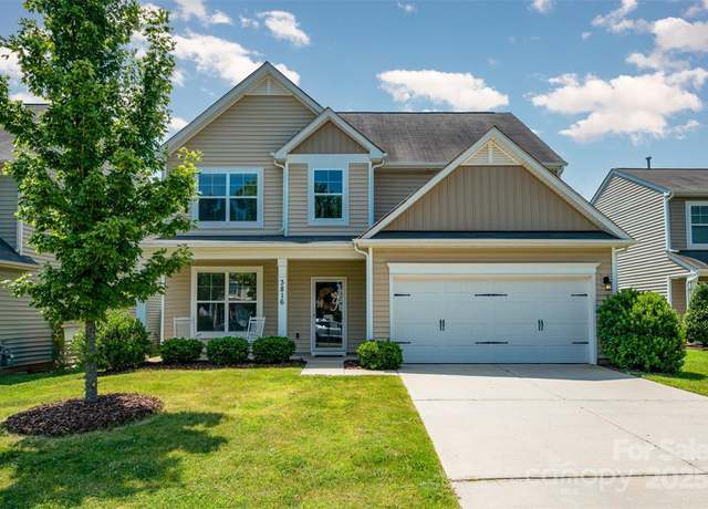 Property at 3816 Ernie Dr, Charlotte, NC 28269, 4 beds, 3 baths
