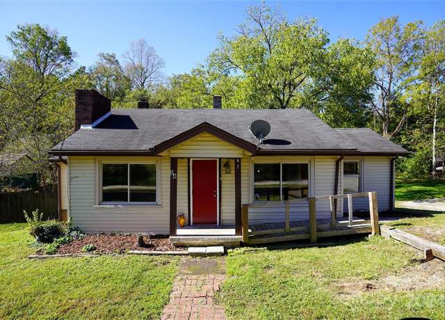 Property at 54 Hillside Hts, Brevard, NC 28712, 2 beds, 1.5 baths