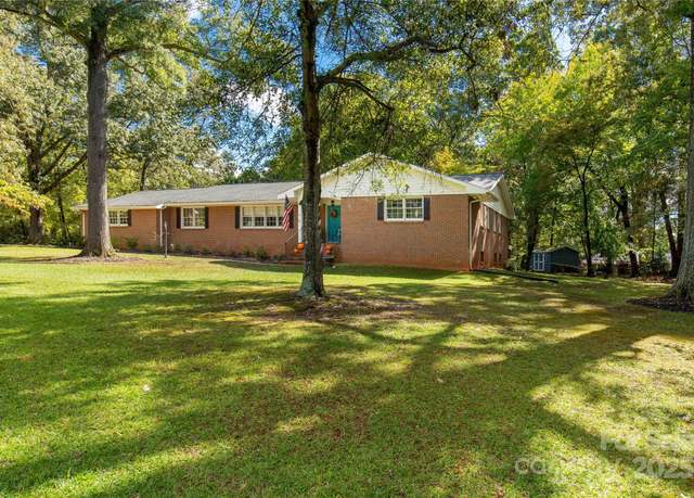 Property at 709 Plantation Rd, Lancaster, SC 29720, 3 beds, 4 baths
