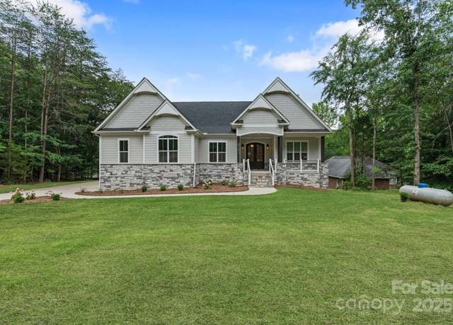 Property at 8283 Long Island Rd, Catawba, NC 28609, 4 beds, 4 baths