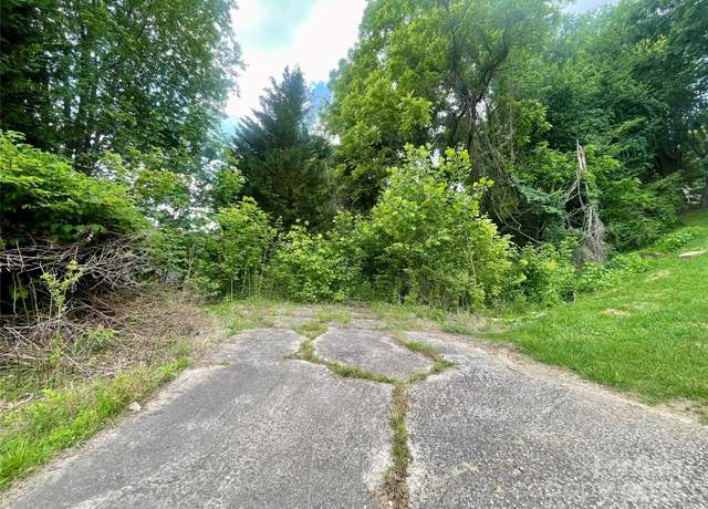 Property at 31 Paralee Ln, Waynesville, NC 28786