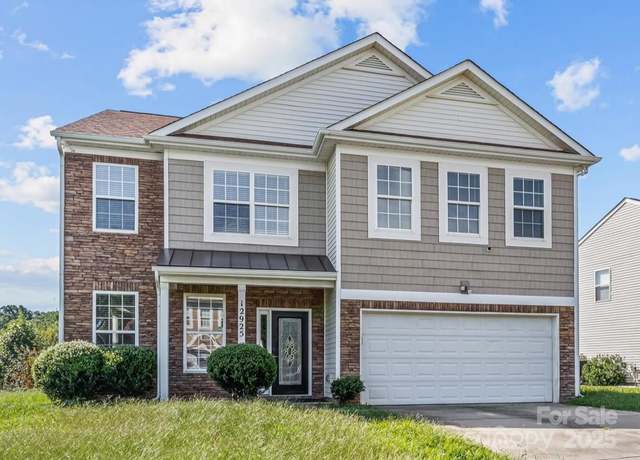 Property at 12925 Russborough Ct, Charlotte, NC 28273, 4 beds, 2.5 baths