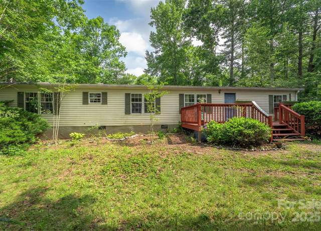 Property at 38 Hidden Forest Dr, Hendersonville, NC 28792, 4 beds, 2 baths