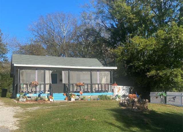 Property at 941 10th St #3, Lancaster, SC 29720, 2 beds, 2 baths