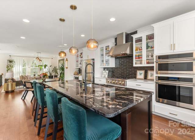 Property at 13022 Simoneaux Ln, Charlotte, NC 28277, 4 beds, 3.5 baths