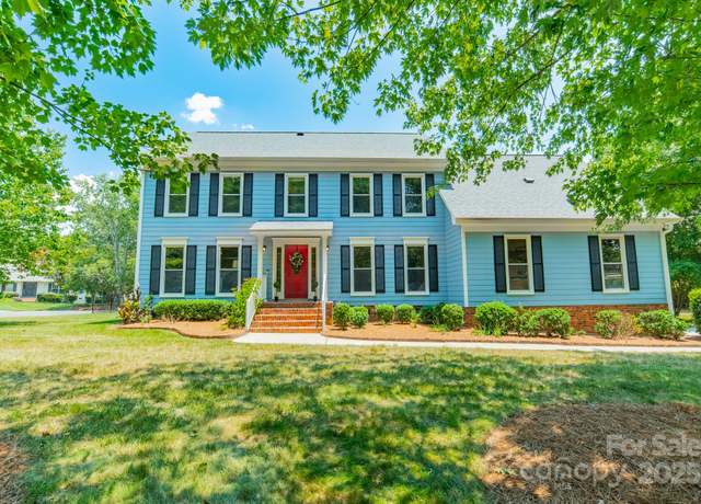 Property at 6412 Boykin Spaniel Rd, Charlotte, NC 28277, 4 beds, 2.5 baths