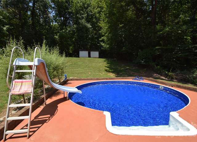 Property at 3402 Rollingwood Dr, Gastonia, NC 28052, 3 beds, 1.5 baths