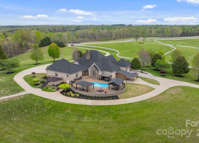 Property at 265 Phillip Henderson Rd, Rutherfordton, NC 28139, 4 beds, 4 baths