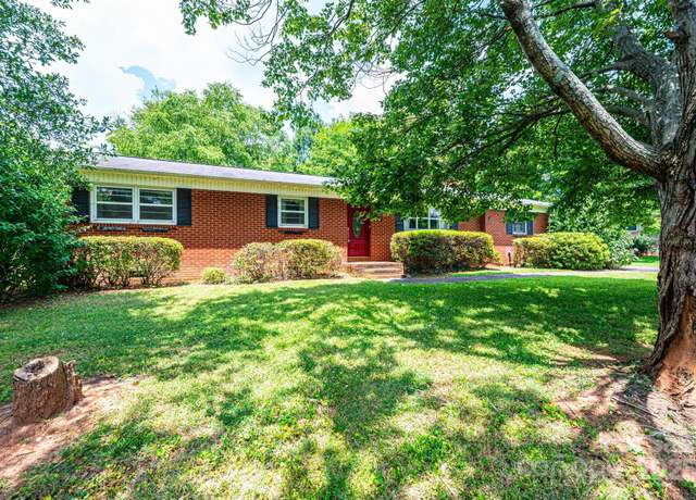 Property at 1008 2nd St SE, Conover, NC 28613, 3 beds, 2 baths