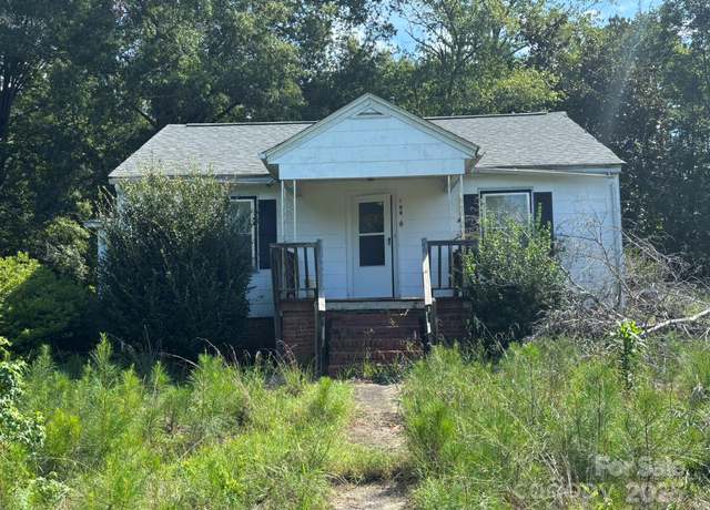 Property at 108 Circle Dr, Mount Gilead, NC 27306, 3 beds, 1.5 baths