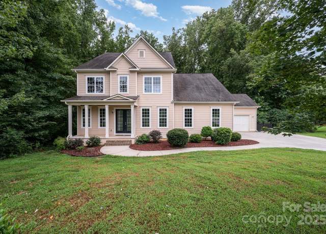 Property at 2117 Darian Way, Waxhaw, NC 28173, 5 beds, 6.5 baths