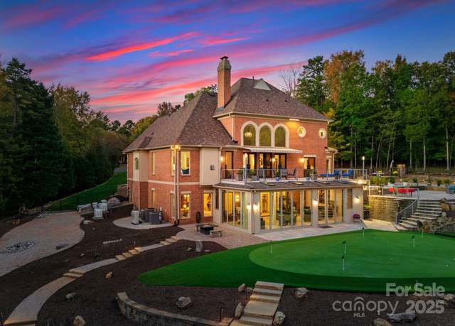 Property at 2723 Providence Pine Ln, Charlotte, NC 28270, 5 beds, 4.5 baths