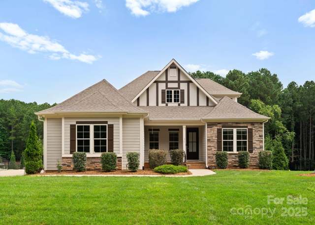 Property at 676 Kenway Loop, Mooresville, NC 28117, 3 beds, 3 baths