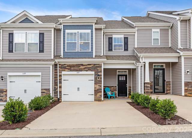 Property at 607 Santa Clara Dr, Asheville, NC 28806, 3 beds, 2.5 baths