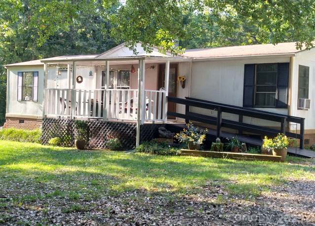 Property at 104 Little River Trl, Fort Mill, SC 29707, 3 beds, 2 baths