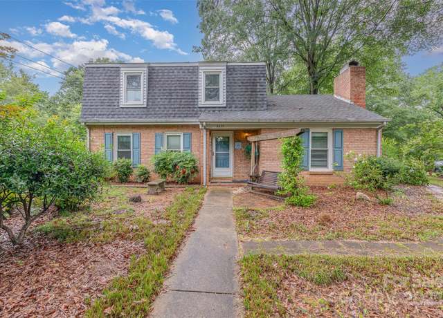 Property at 6577 Stoney Ridge Rd, Matthews, NC 28104, 3 beds, 2.5 baths