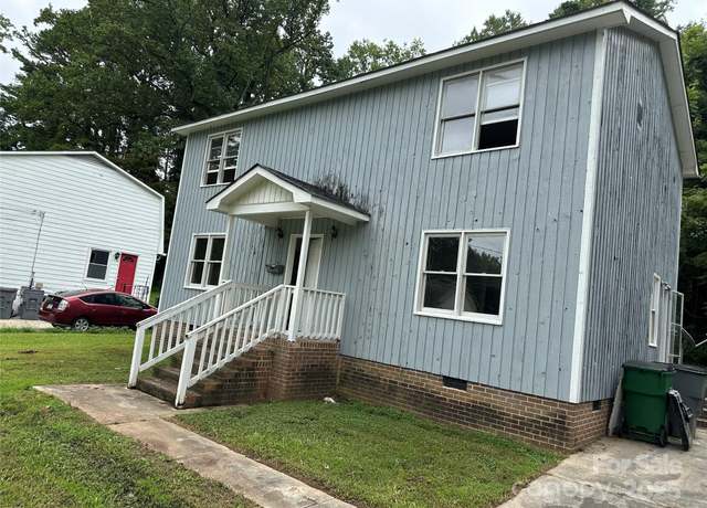 Property at 5516 Ilford St, Charlotte, NC 28215, 3 beds, 2.5 baths