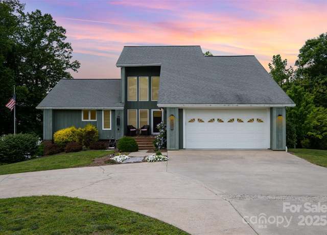 Property at 3005 Vernell Ln, Shelby, NC 28150, 2 beds, 3.5 baths