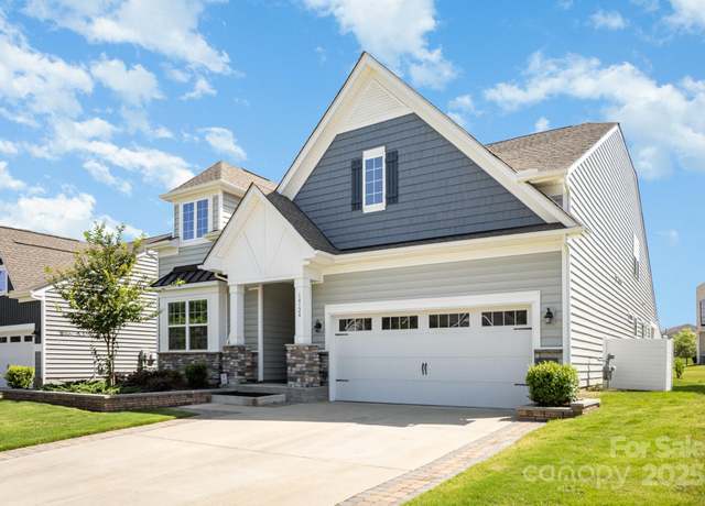 Property at 14124 Southbridge Forest Dr, Charlotte, NC 28273, 4 beds, 3 baths
