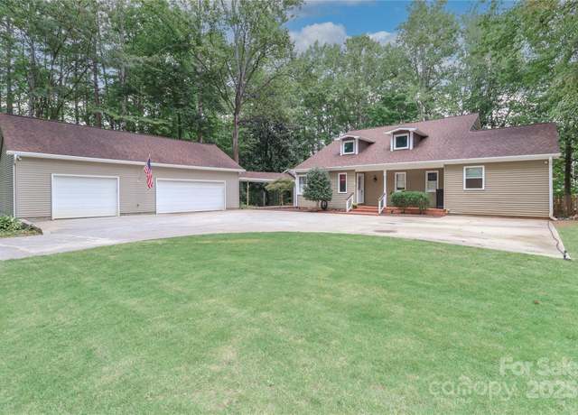 Property at 459 W Lowrance Ave, Mooresville, NC 28115, 3 beds, 2.5 baths
