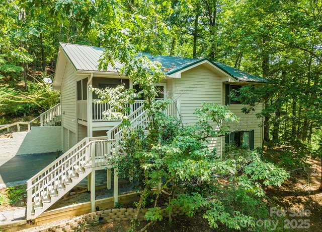 Property at 129 Melrose Ct, Lake Lure, NC 28746, 3 beds, 2.5 baths